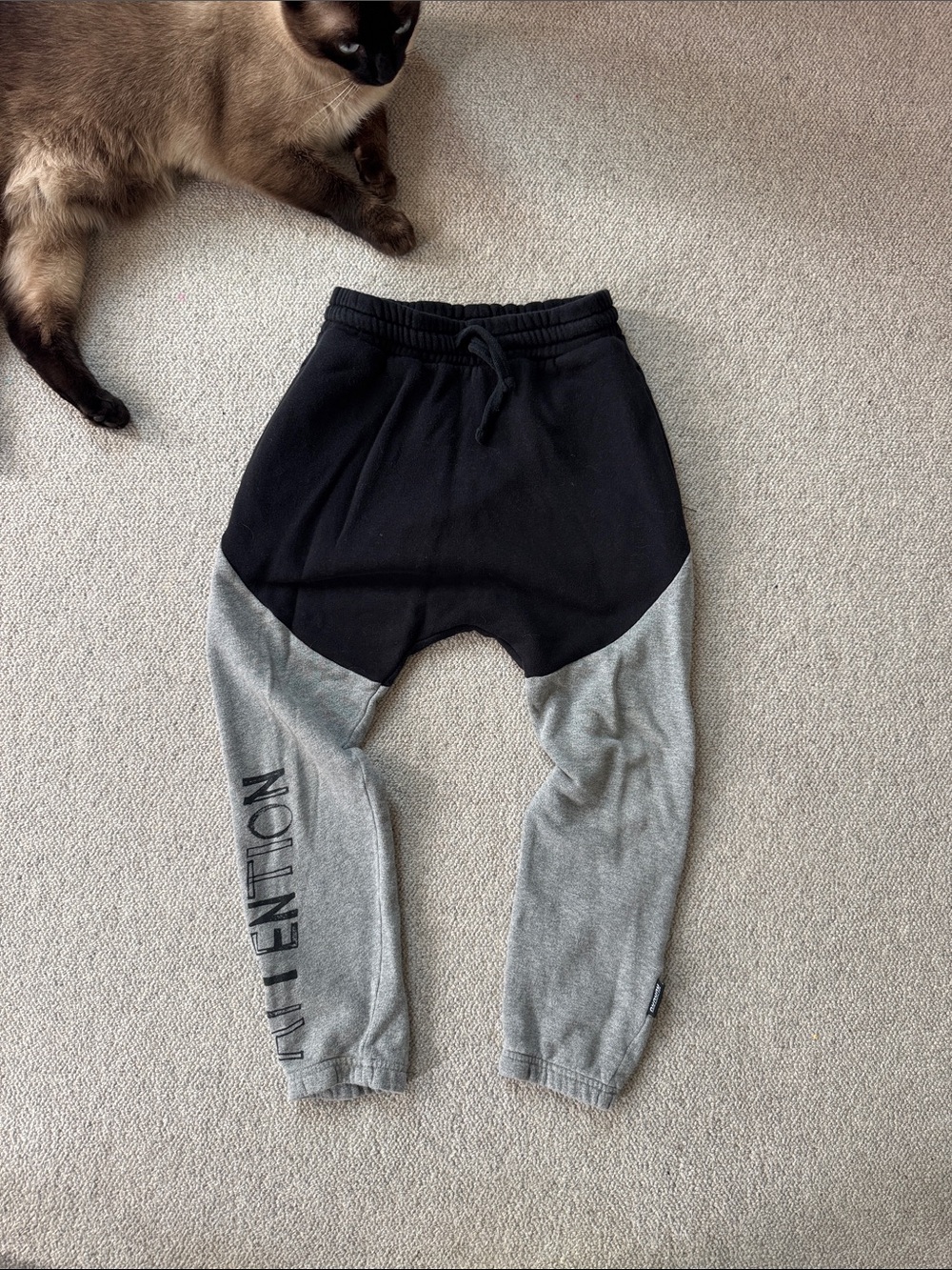 nununu Black and Gray Colorblock Jogger Sweatpants